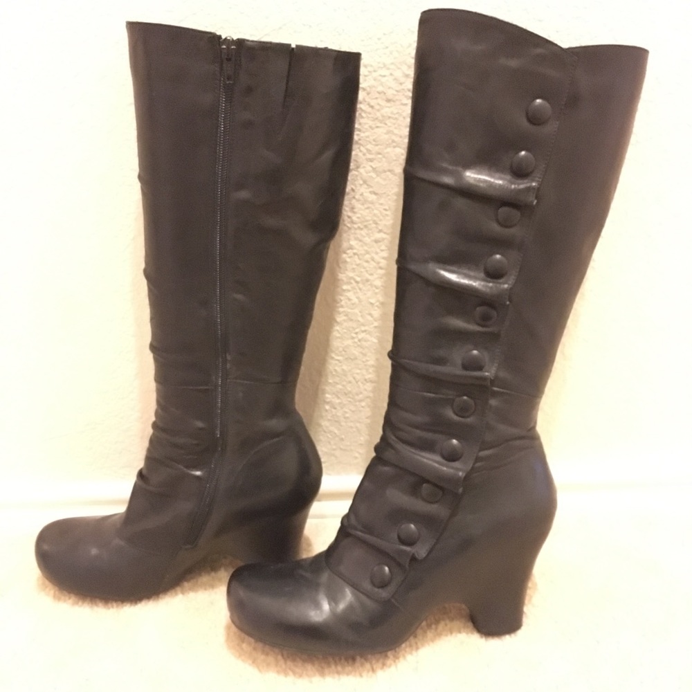Miz Mooz Button Boots Black Janessa
